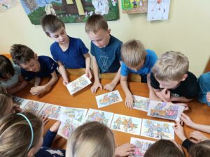 8.4.-Projekt-z-pohadky-do-pohadky-Tri-zlate-vlasy-deda-Vseveda-3.jpg