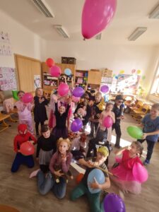 Karneval1-1-rotated.jpg
