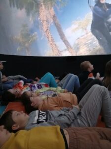 Prekvapeni-planetarium-8-rotated.jpg