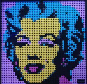 Marilyn-Monroe-Lego_Maresova-.jpeg